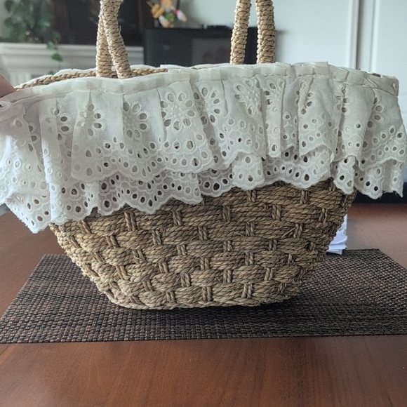 C&C California  Woven Tote - Picture 3 of 9